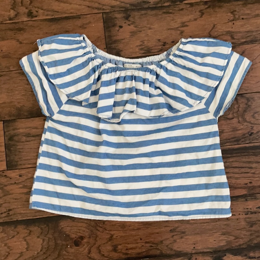 Adorable striped babydoll top with ruffle!